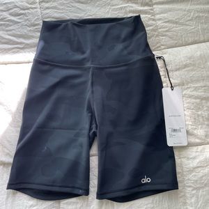 Alo 7’’ high waisted vapor shorts
